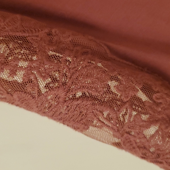 Mauve American Eagle Soft Top - Picture 5 of 7